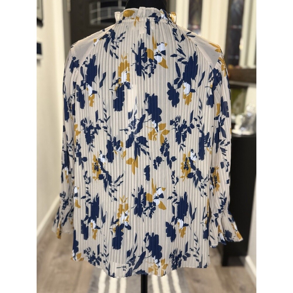 NWT Christy Lynn Karla Floral Pleated Chiffon Blouse Size XS